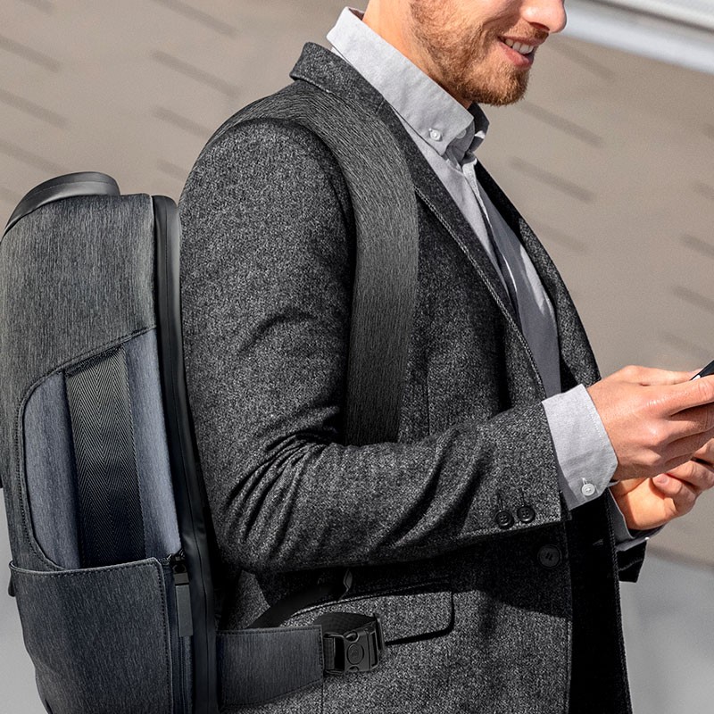 computadoras y laptops - BULTO DE NOTEBOOK KLIPX KRUISER 15.6" TIPO MOCHILA, ANTI ROBO, PUERTO DE CARGA  2