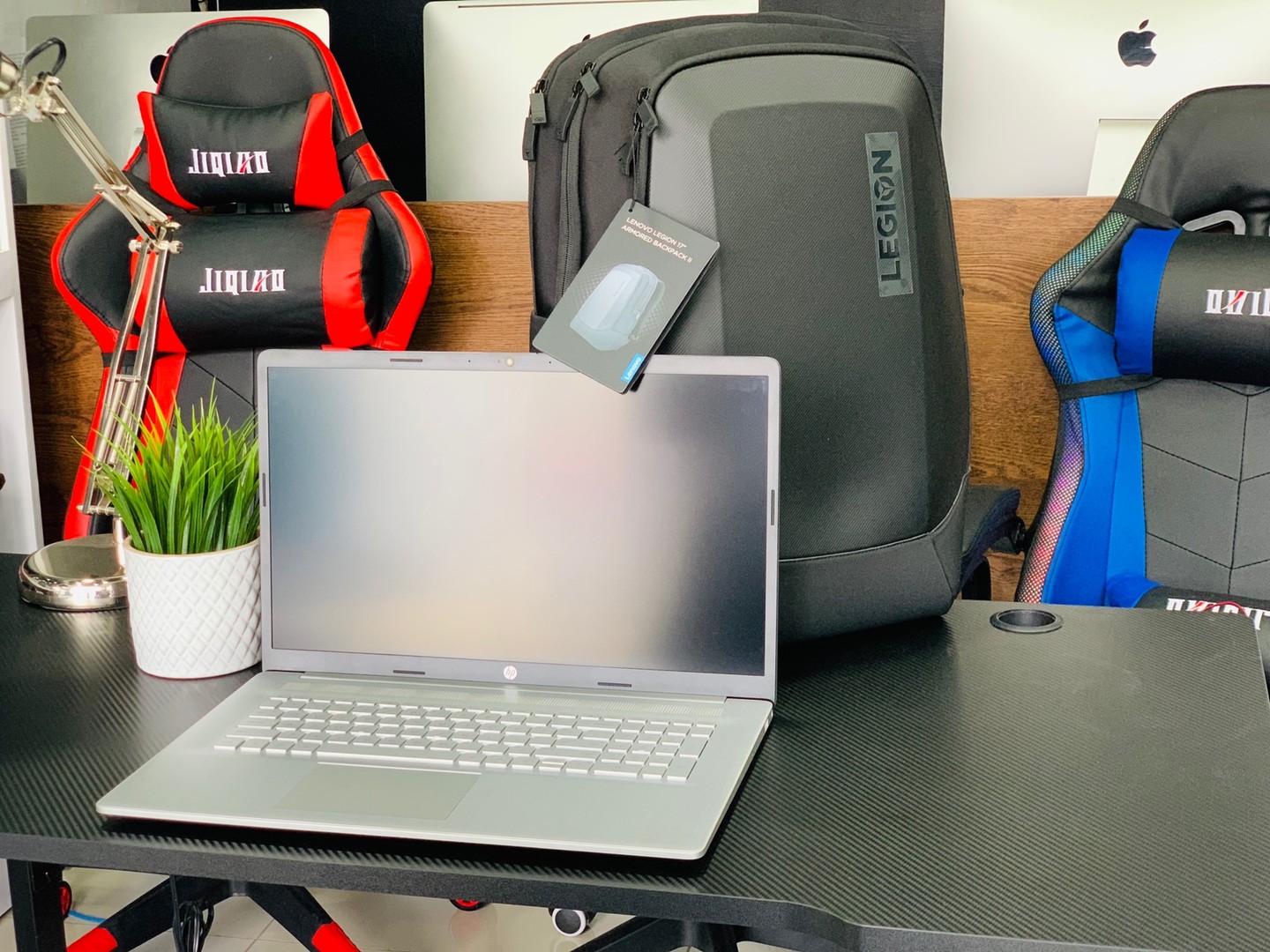 computadoras y laptops - Laptop HP 17 PLG Core i5 11va NUEVA 