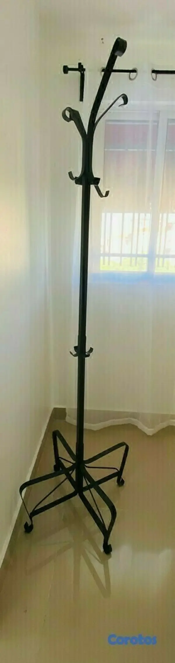muebles y colchones - Vendo colgador  2