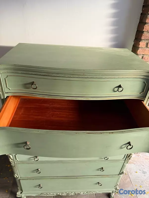 muebles y colchones - gabetero espaciozo y renovado de Madera preciosa  6