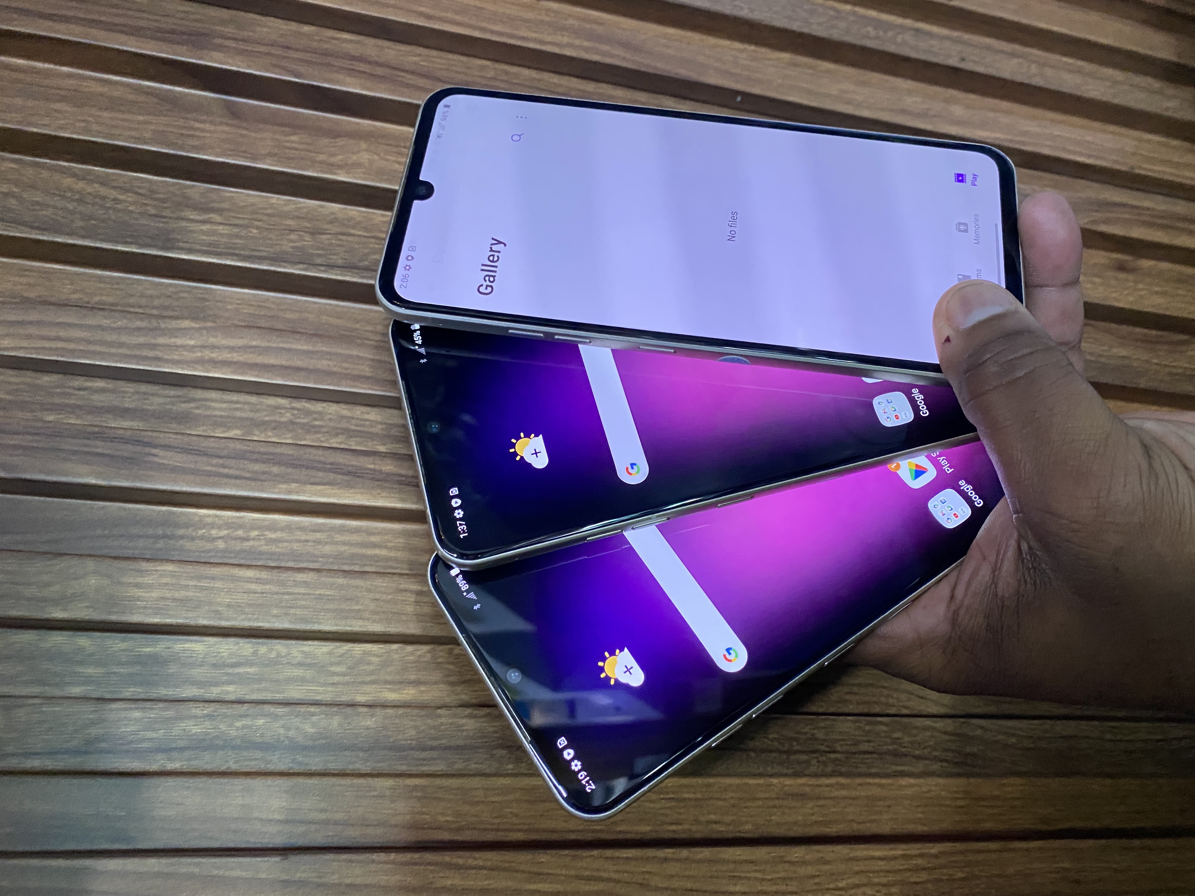 celulares y tabletas - LG v60  4