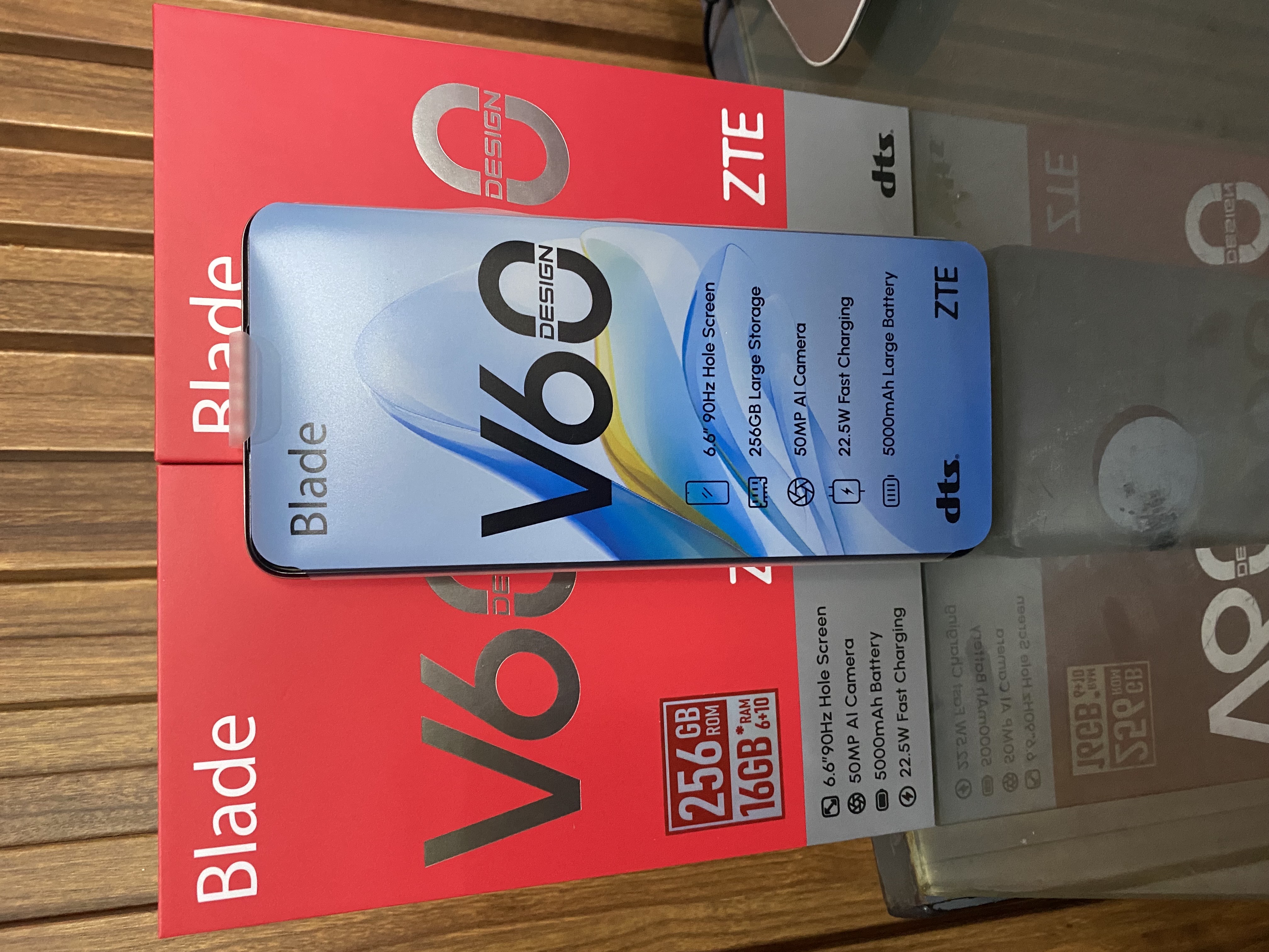 celulares y tabletas - V60 ZTE 256GB  1