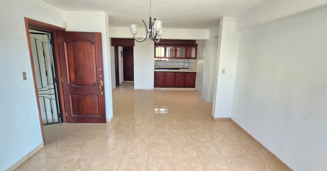 apartamentos - rento 3er piso en la República de Argentina 