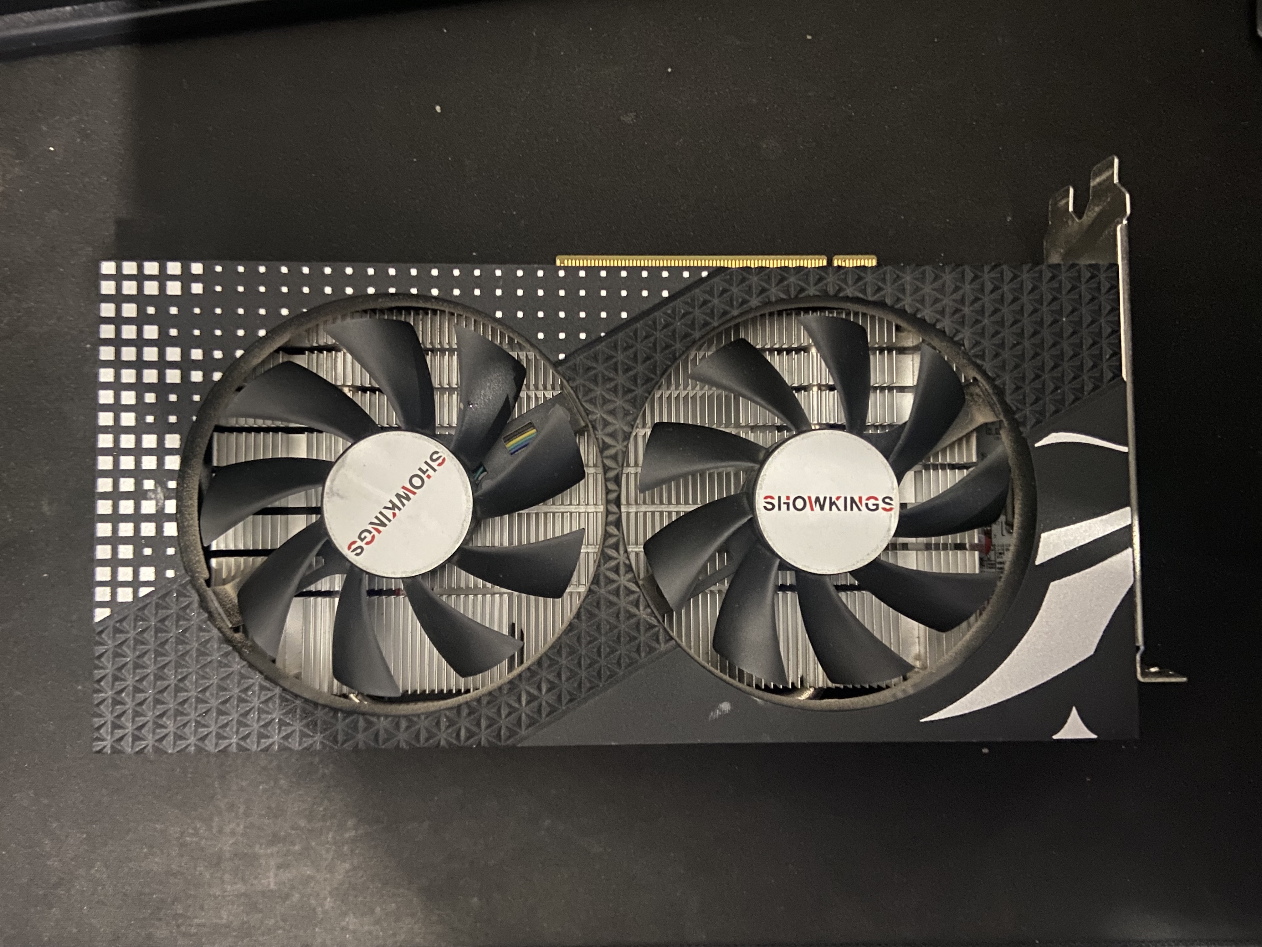 computadoras y laptops - Vendo grafica AMD rx580 3