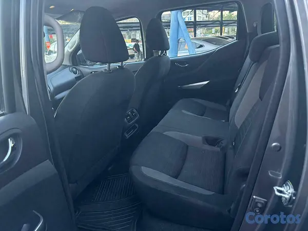 jeepetas y camionetas - Nissan frontier xe 2023 9