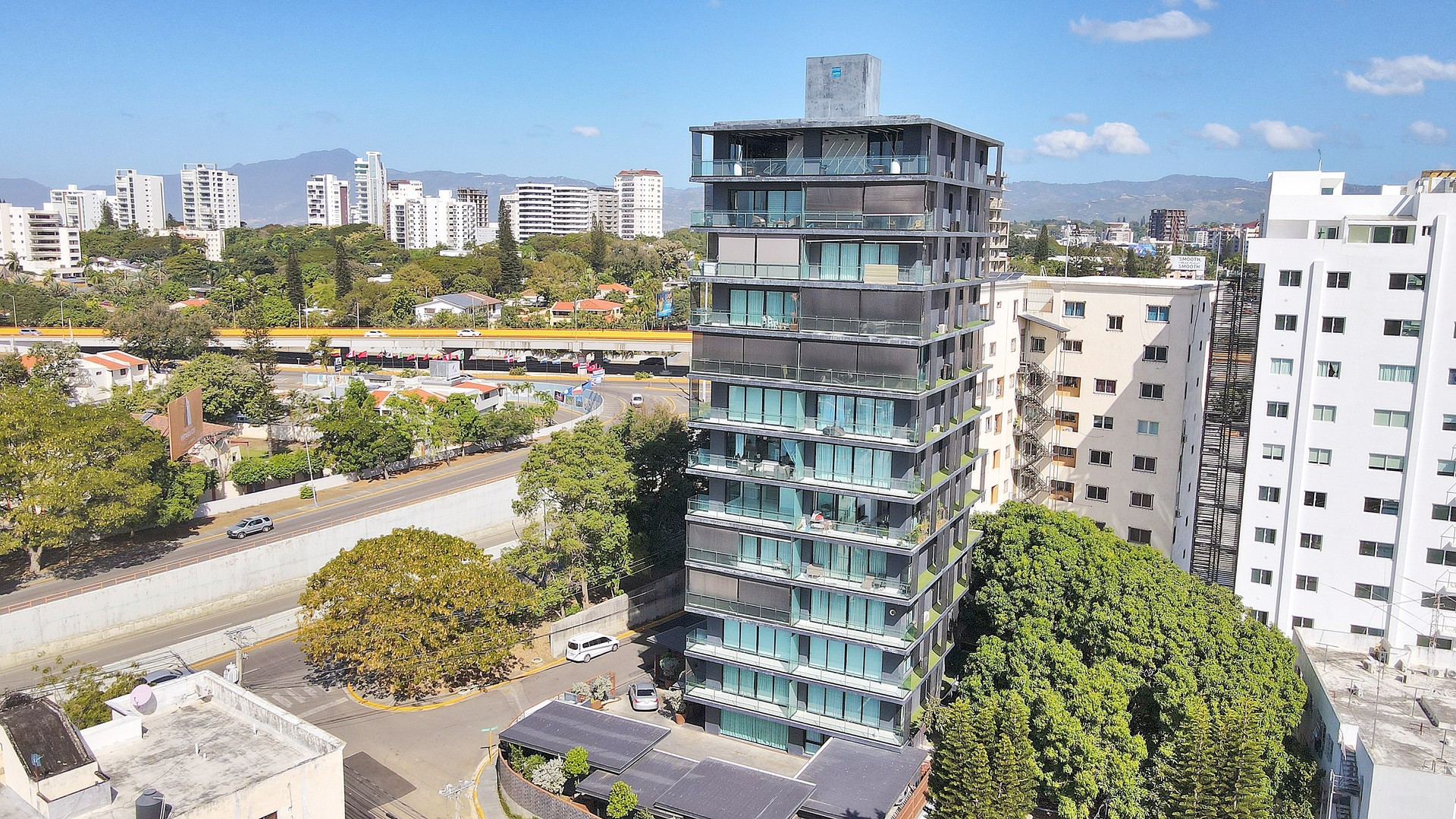 apartamentos - DECIME NIVEL CON AREA DE ROOFTOP Y GYM AREA MONUMENTAL SANTIAGO  1