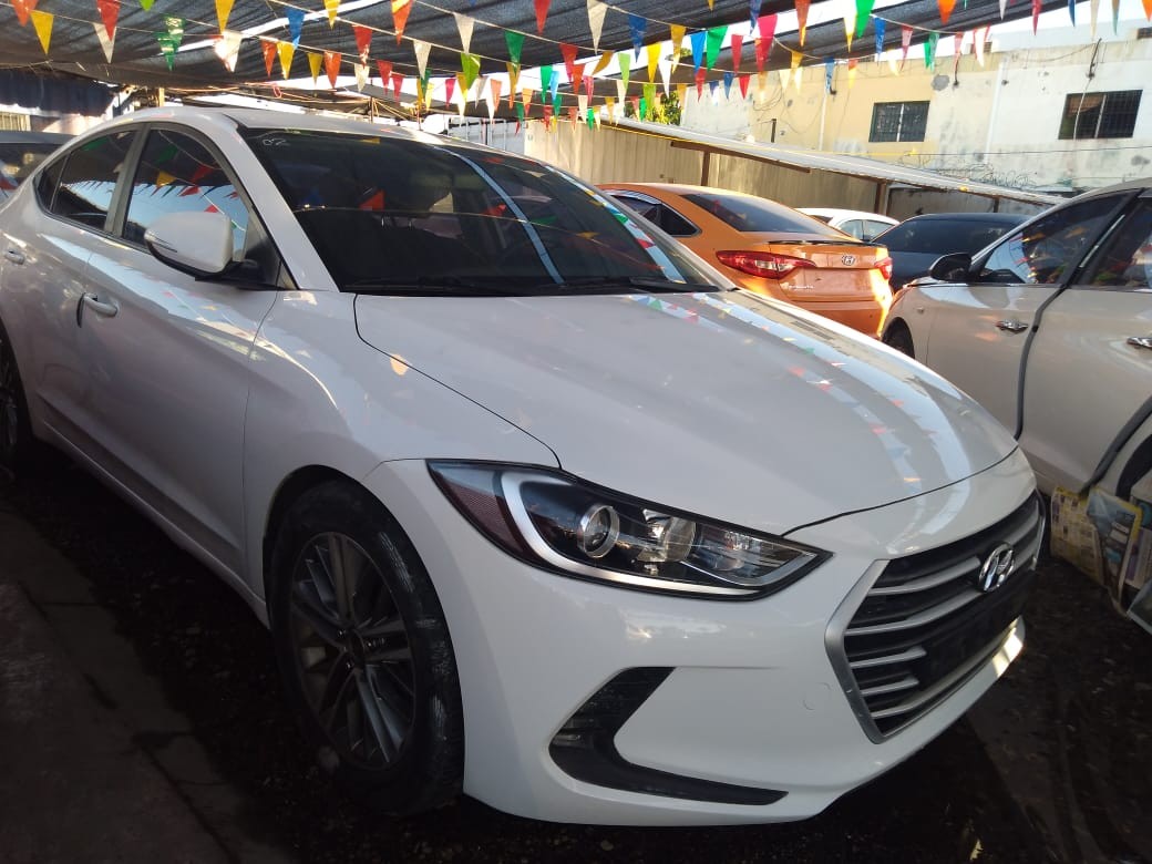 carros - HYUNDAI AVANTE 2017 BLANCO