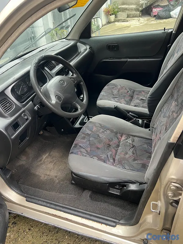 carros - Toyota duet 2001 6