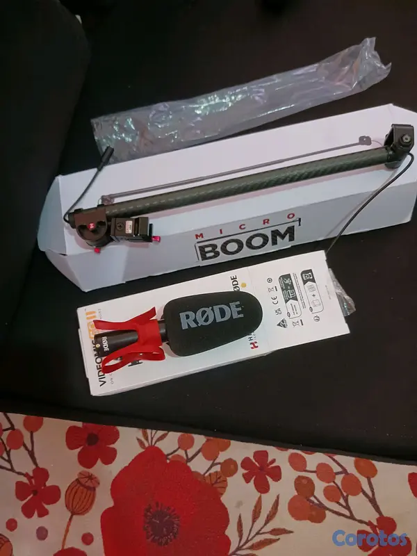 camaras y audio - Venta de micrófono Røde Videomic Go ll nuevo (open box) y boom para Mic 3