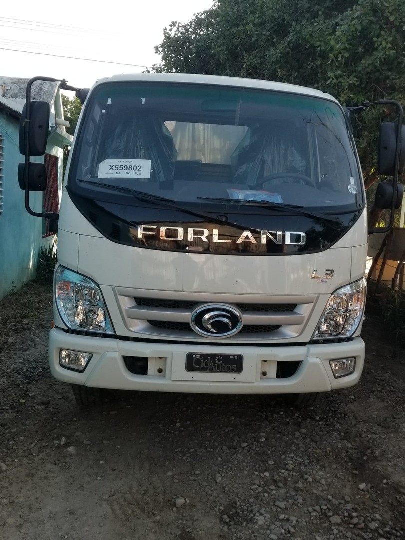 camiones y vehiculos pesados - Camión tipo volteo marca FORLAND