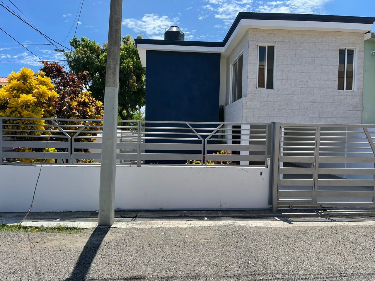 casas - Casa en urbanización Bayardo puerto plata