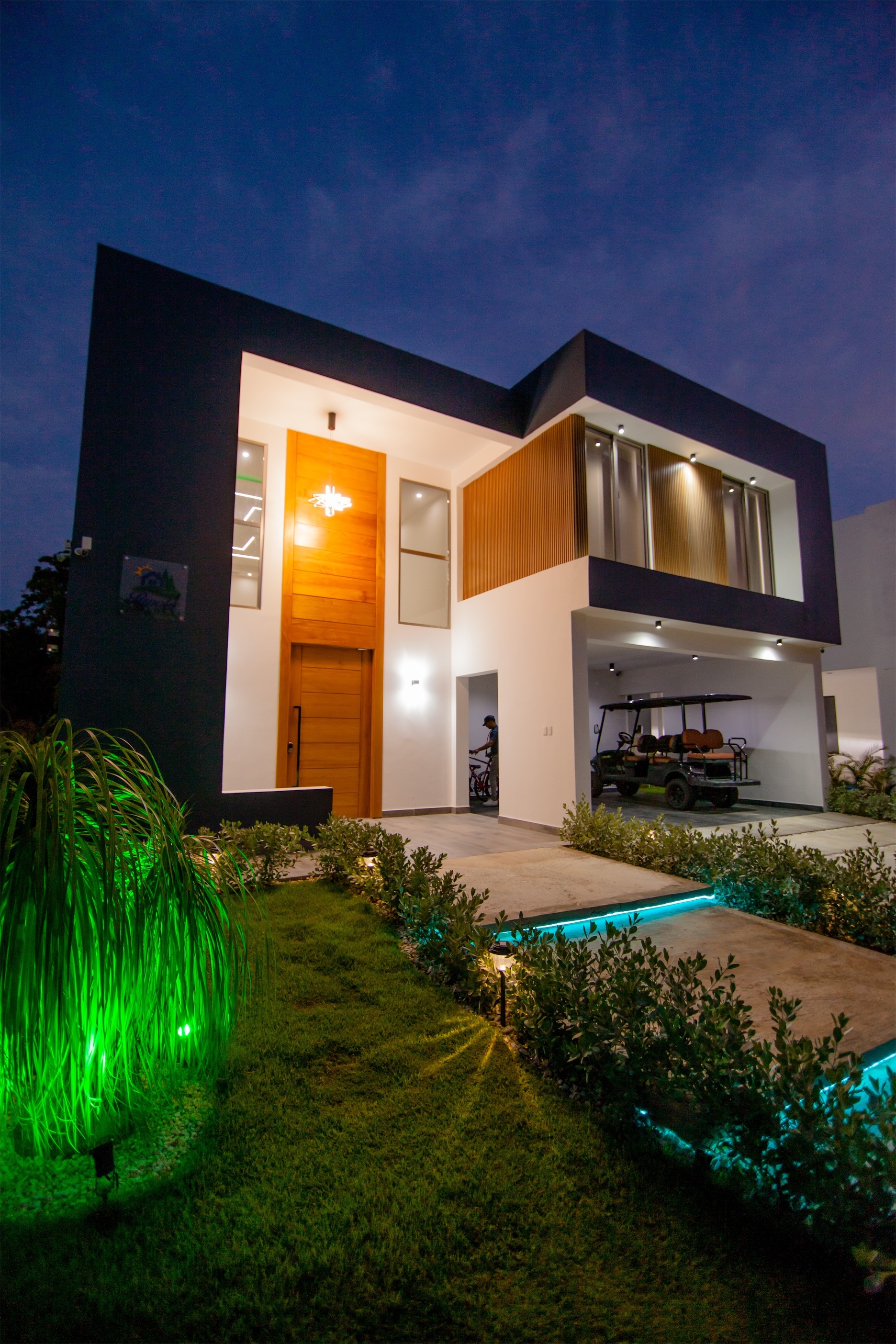 casas vacacionales y villas - Venta de Villa en playa nueva Romana con piscina y 590mts República Dominicana 4