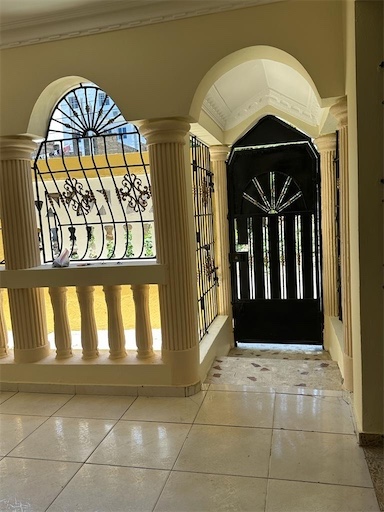 casas -  casa en vista hermosa con 600mts Santo Domingo este 3