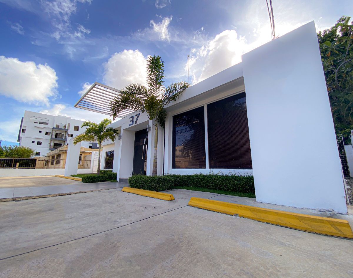 oficinas y locales comerciales - LOCAL PARA OFICINAS EN LOS PRADOS / RENTA