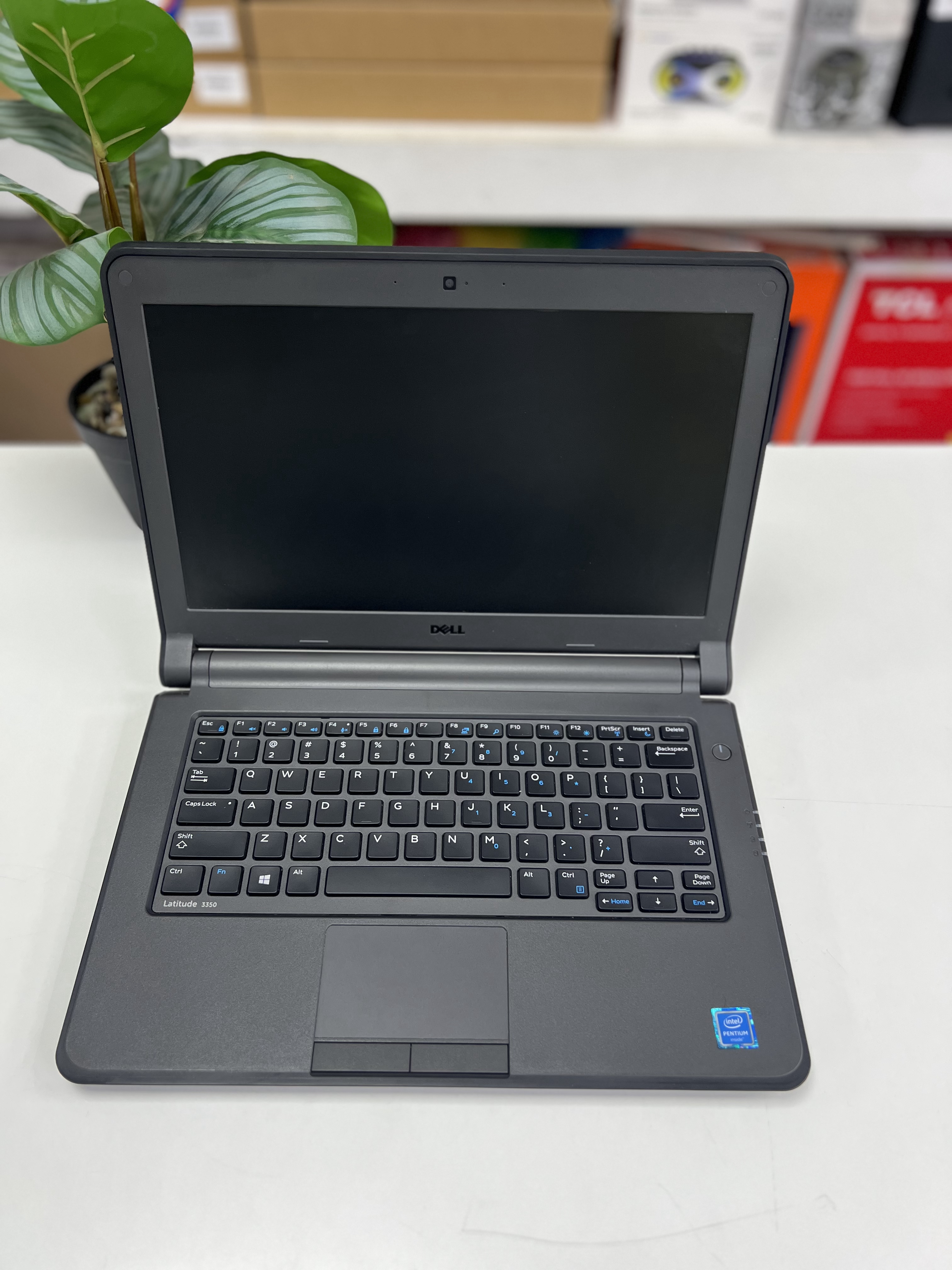 computadoras y laptops - LAPTOP DELL 3340 1