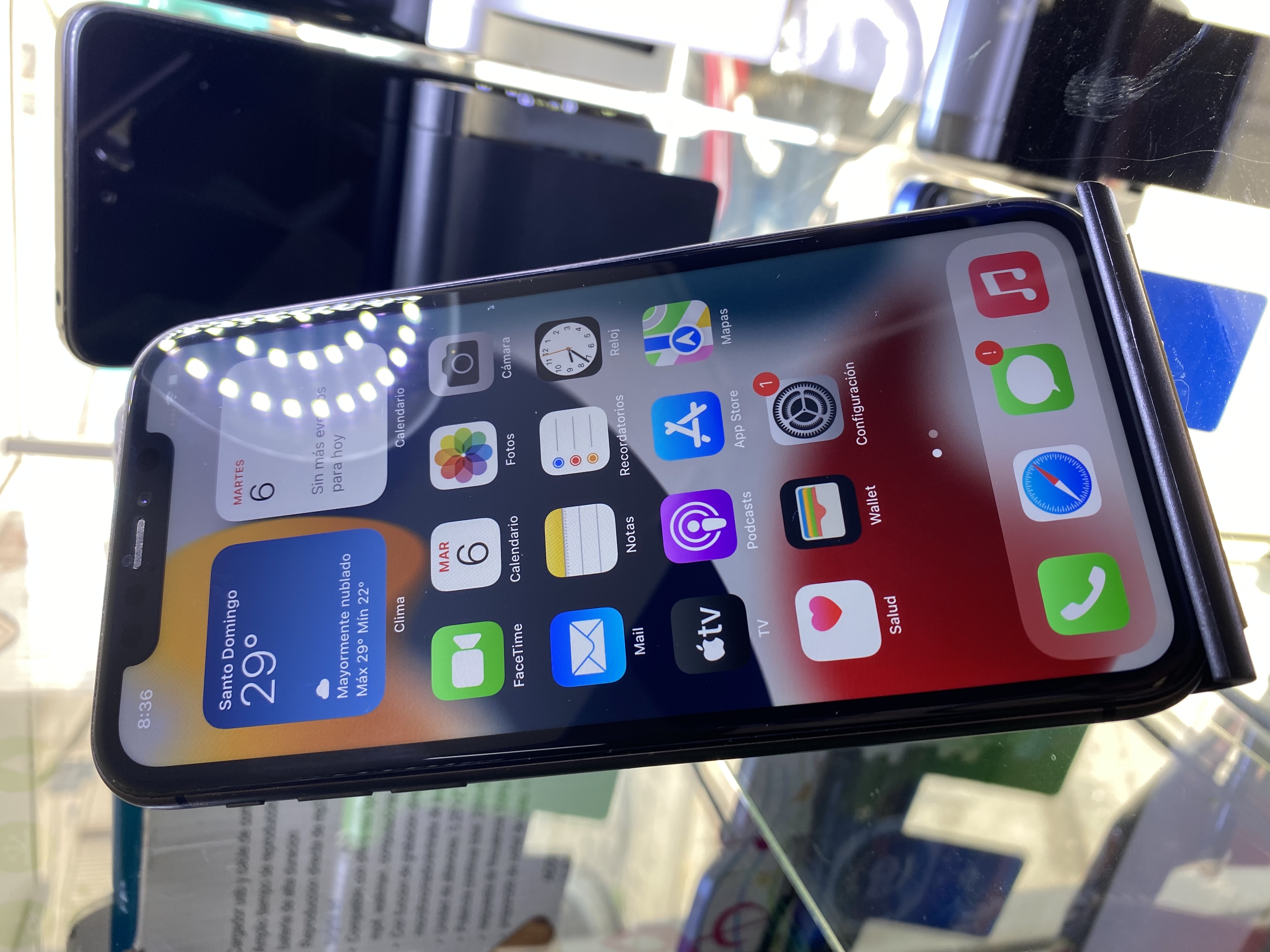 celulares y tabletas - iPhone 11 64GB  2