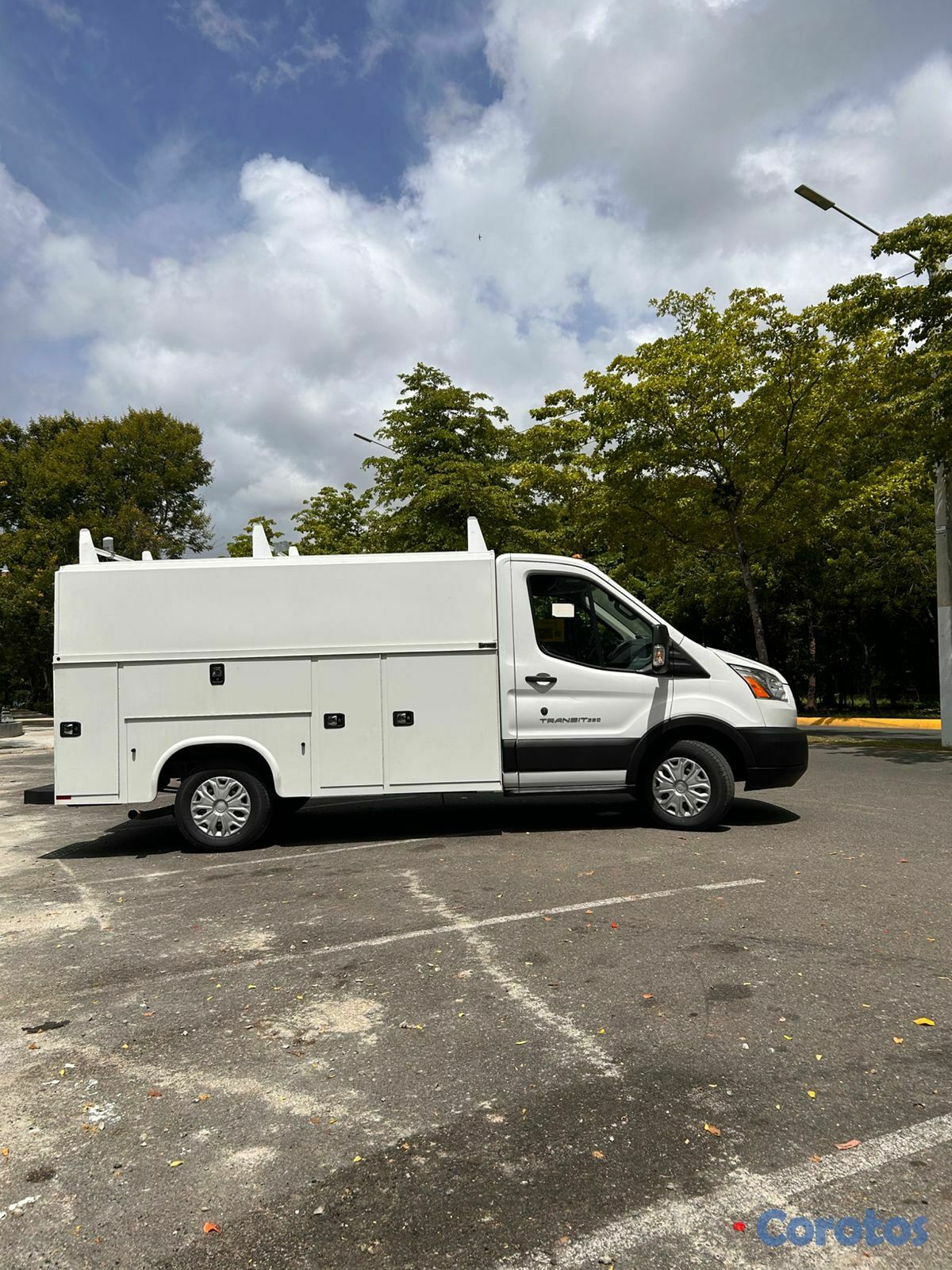 camiones y vehiculos pesados - FORD TRANSIT 350 BLANCO LISTO PARA TRABAJAR ELECTR 8