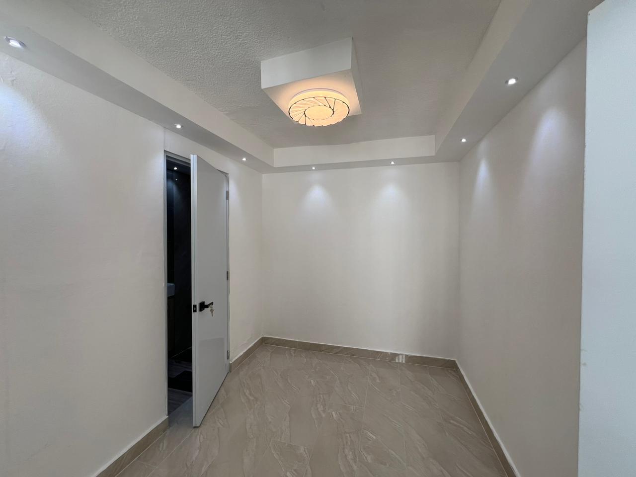apartamentos - Apartamento remodelado con 3 baños en Mirador Sur 7
