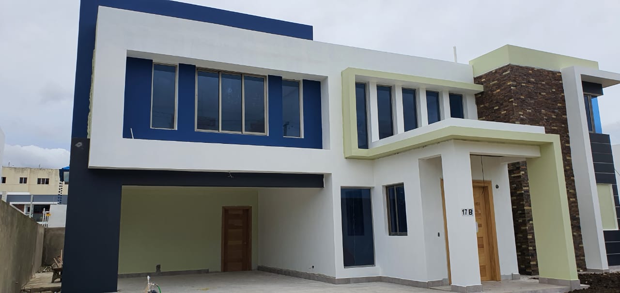 casas - ESPACIOSA CASA EN VENTA. 7