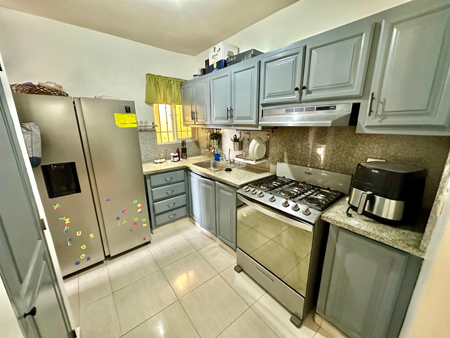 apartamentos - Vendo urbanización Fernández piso 4 dos habitaciones dos baño balcón servicio pa 4