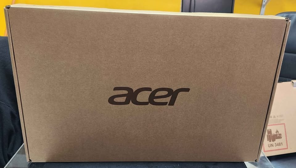 computadoras y laptops - Laptop Acer Aspire 3 Touch Ryzen 5 7530U 512GB 16G 1