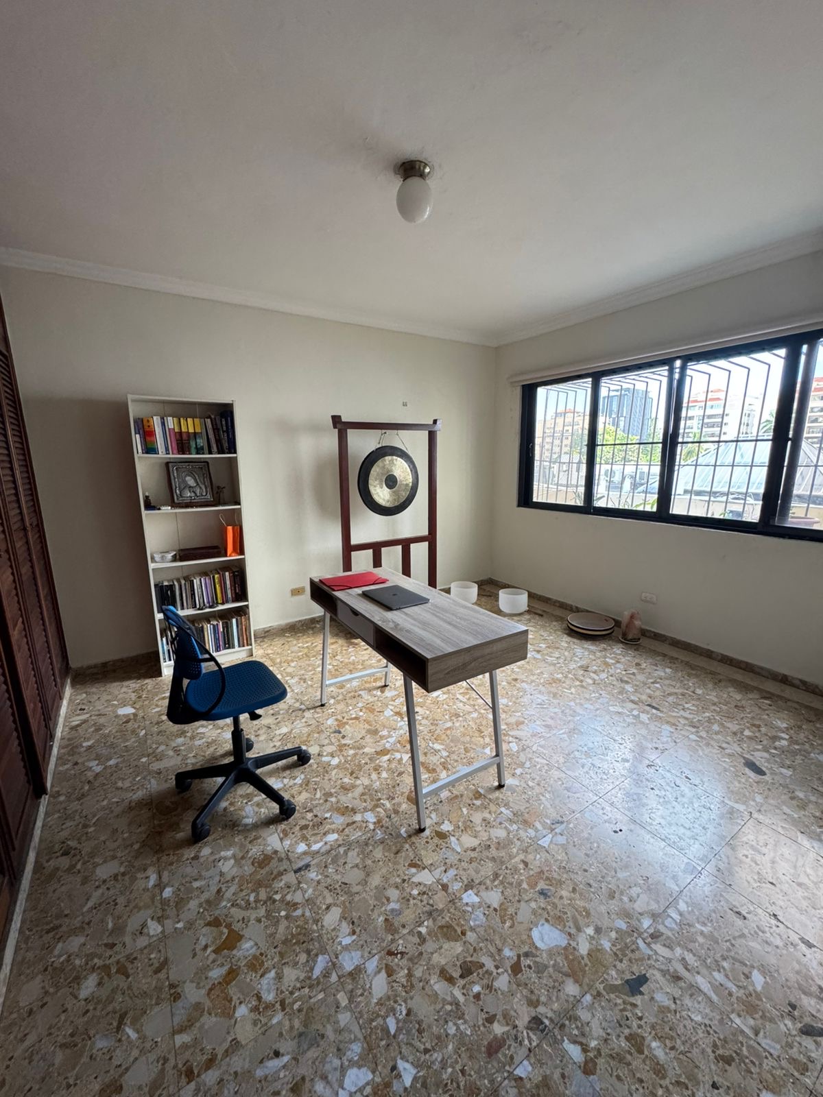 apartamentos - Apto Venta Ens. Naco piso 4 con 243 metros 3 habit