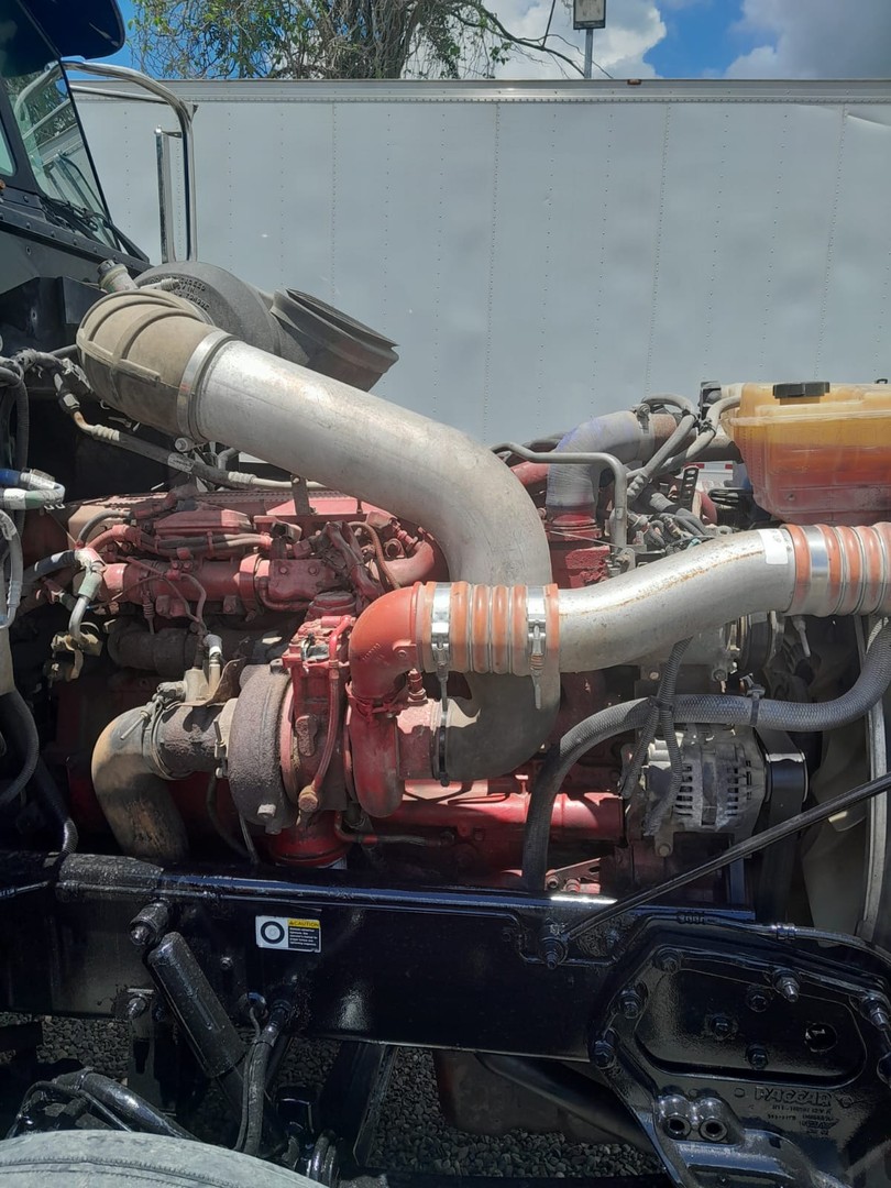camiones y vehiculos pesados - Peterbilt 386 año 2013 7