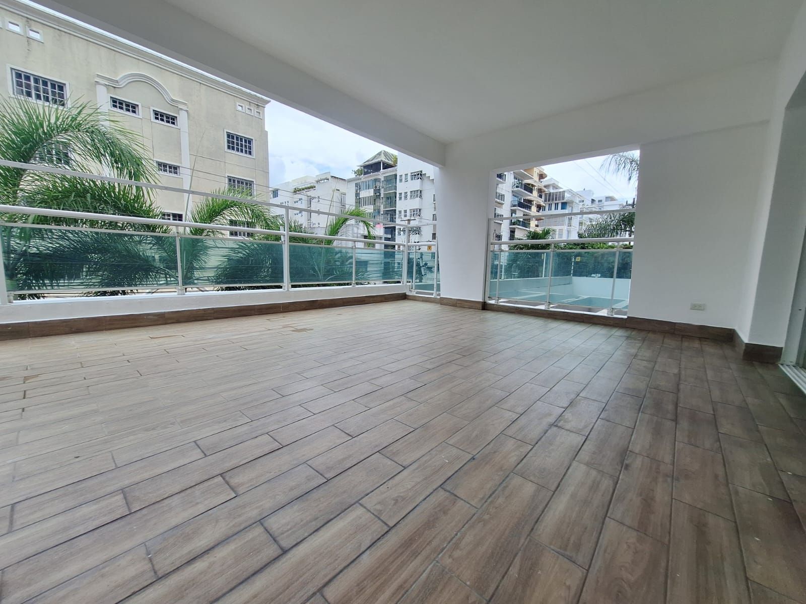 apartamentos - Apartamento en evaristo morales en alquiler  0