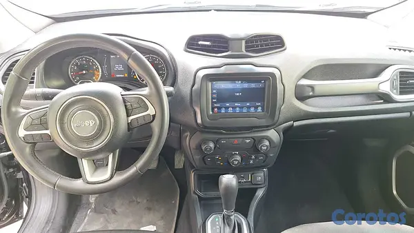 jeepetas y camionetas - Jeep Renegade Latitude 2018 de 4 Cilindros Version 9
