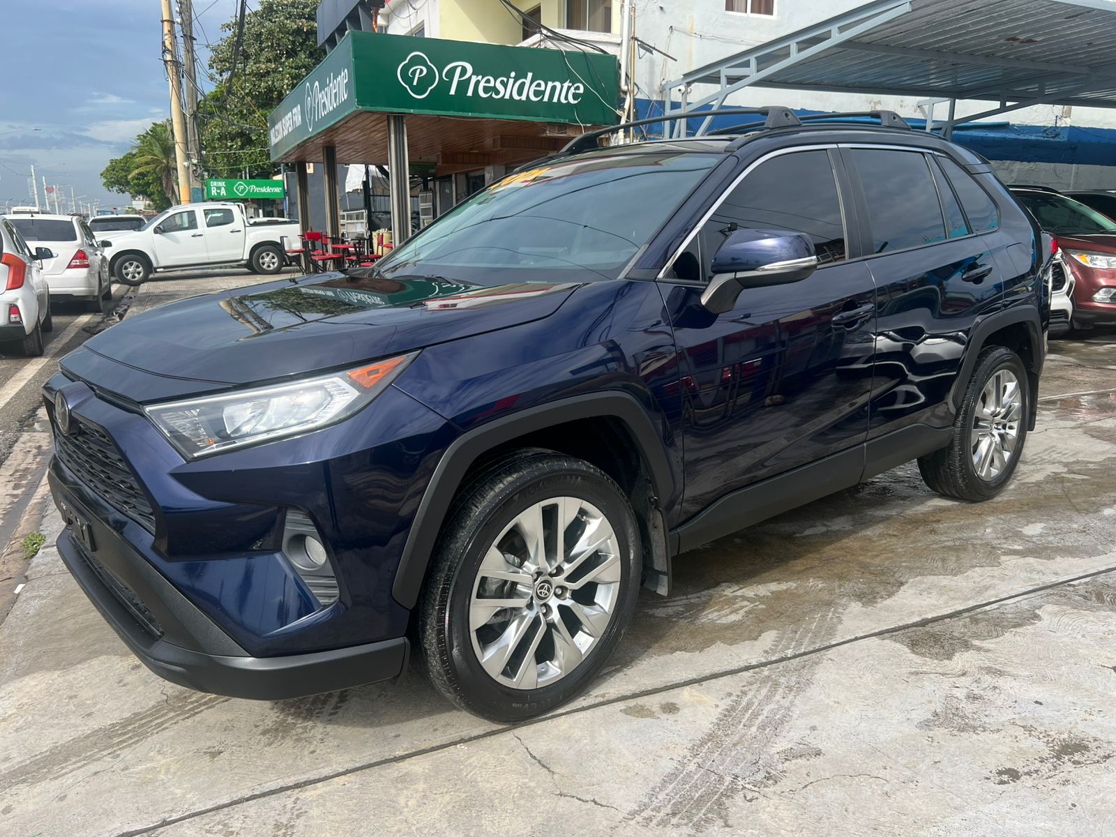 jeepetas y camionetas - Toyota RAV4 XLE Premium 2021