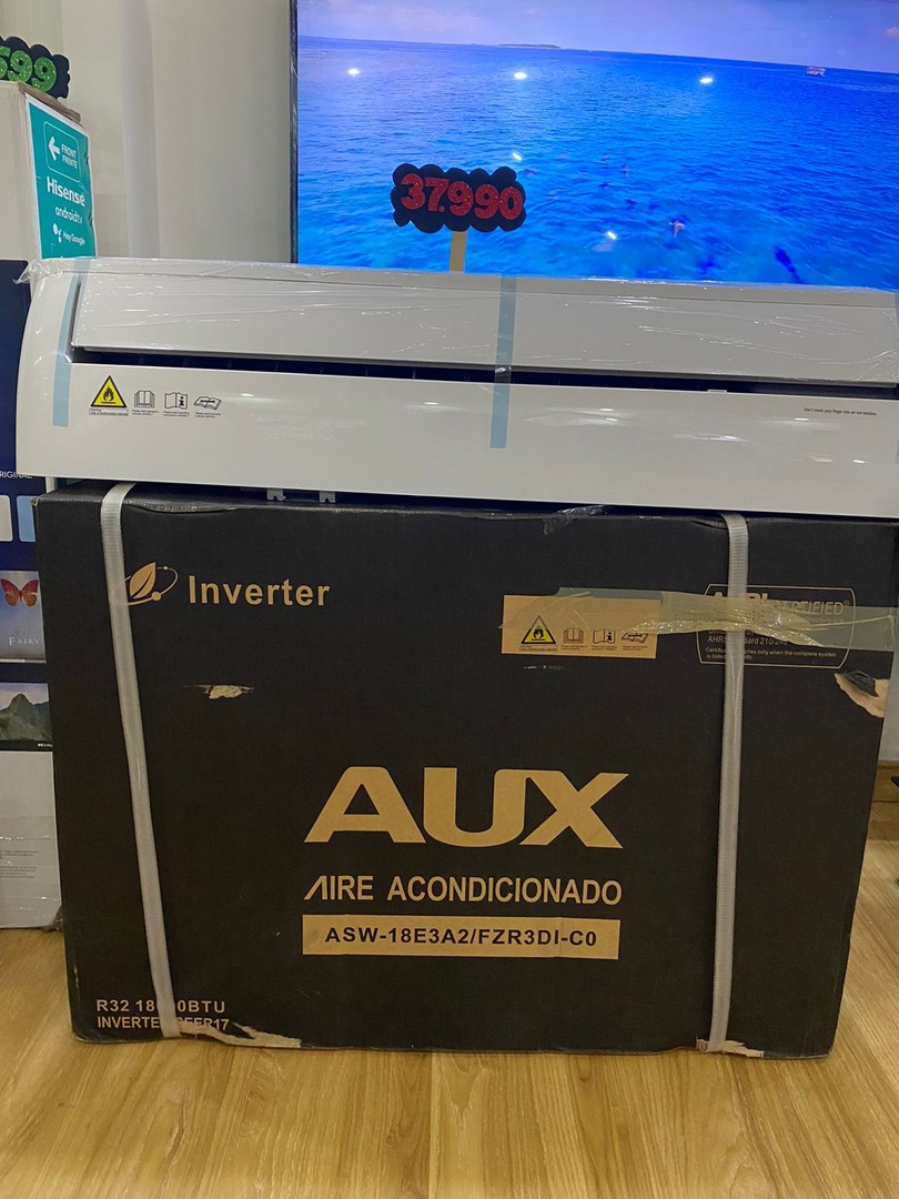 aires acondicionados y abanicos - AIRE ACONDICIONADO AUX 18MIL BTU EFICIENCIA 19 2 AÑOS DE GARANTIA SIN INSTALACIO