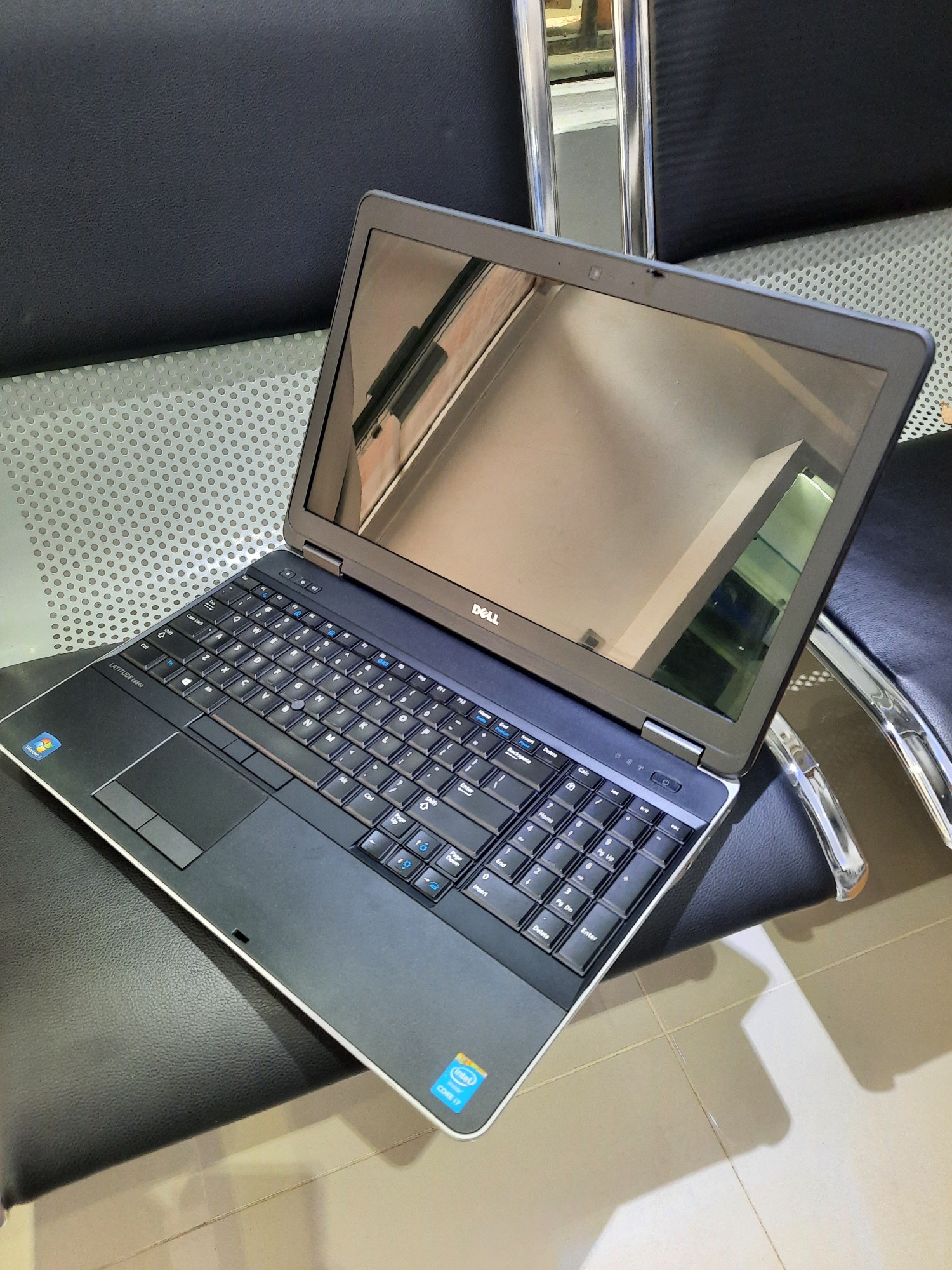 computadoras y laptops - Laptop Dell E6450 core i7 4ta gen / 8gbram / 500gbdisco / Camara / HDMI / Teclad
