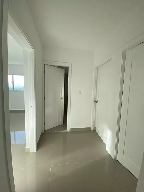 apartamentos - Apartamento de Alquiler con Ascensor en Proyecto Cerrado  2