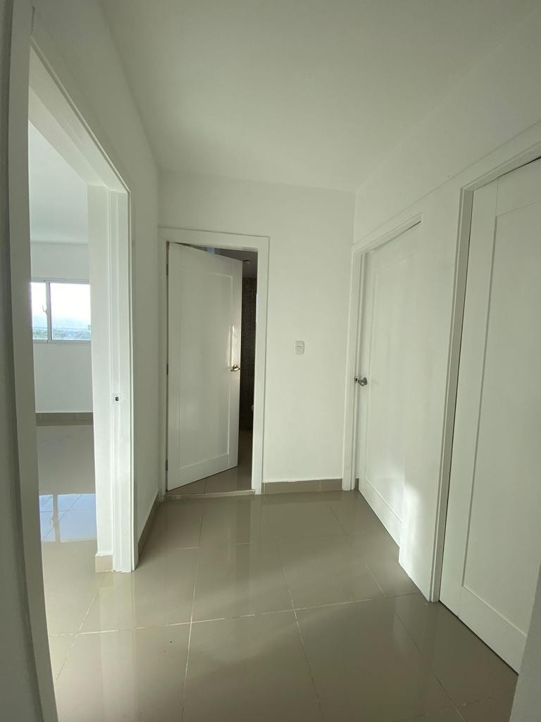 apartamentos - Apartamento de Alquiler con Ascensor en Proyecto Cerrado  1