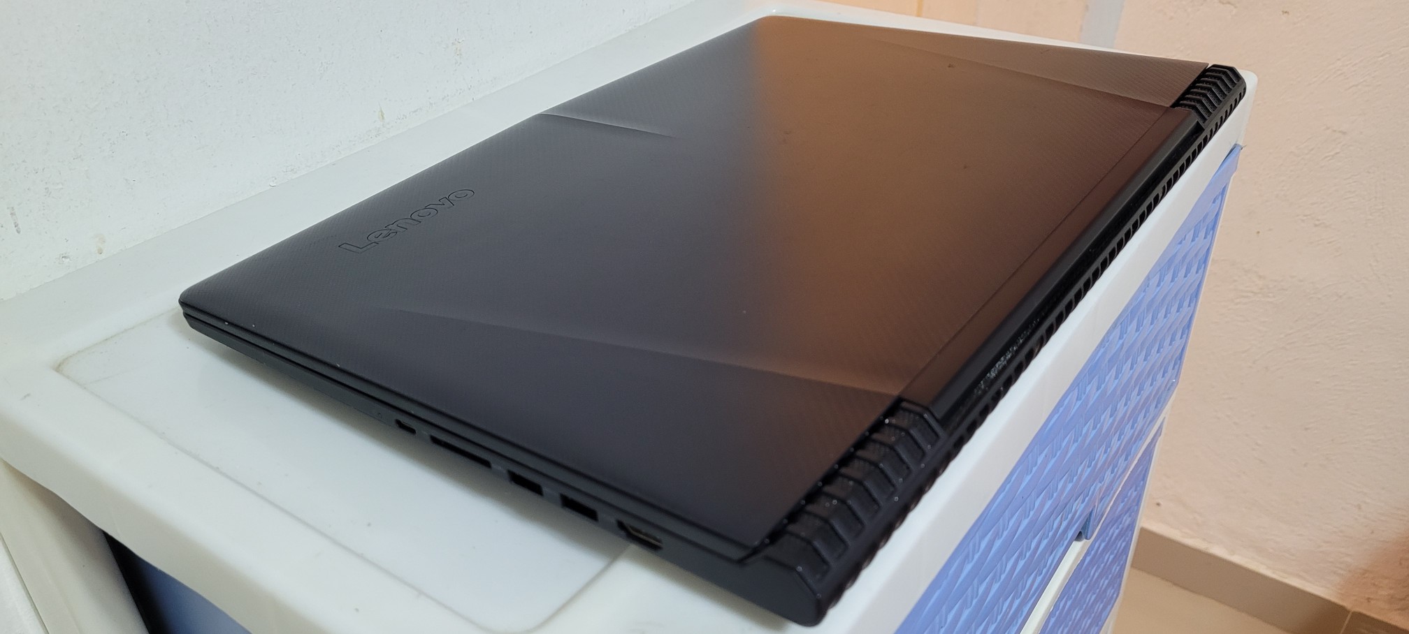computadoras y laptops - Lenovo y520 17 Pulg Core i5 Ram 24gb ddr4 Disco 1tb Video 12gb 2
