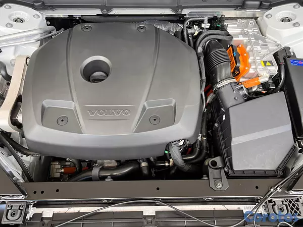 jeepetas y camionetas - Volvo XC60 T8 Ultimate Recharge 2026 7