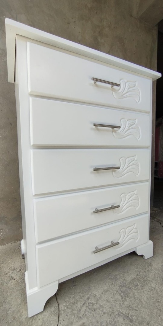 muebles y colchones - Biuro de cinco gavetas en madera , color blanco 