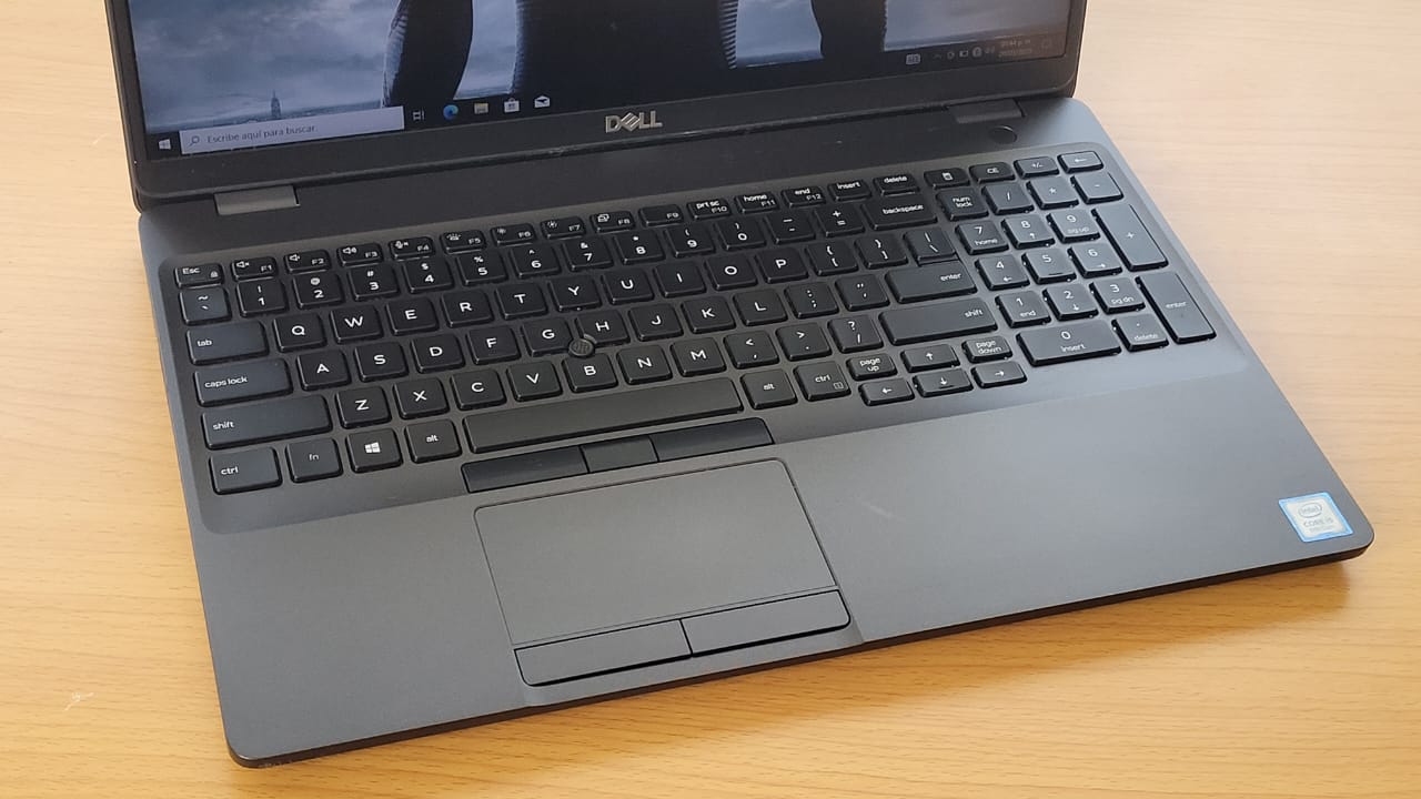 computadoras y laptops - Dell latitude 5500 core i5 8th 4