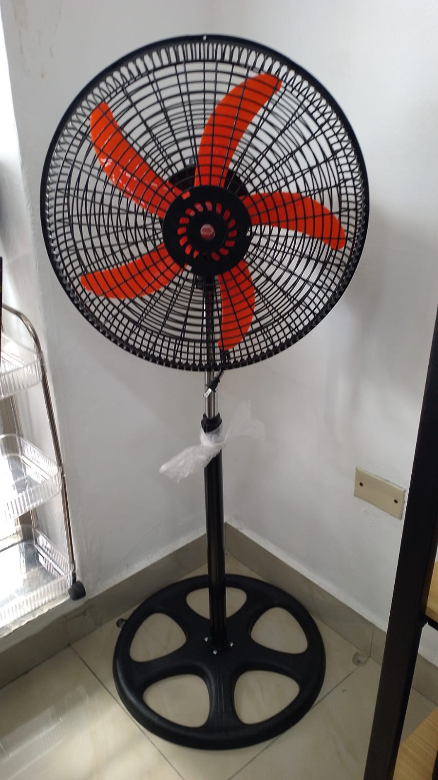 aires acondicionados y abanicos - ABANICO DE PEDESTAL 18” POWER CURVE AM-RD2411 1