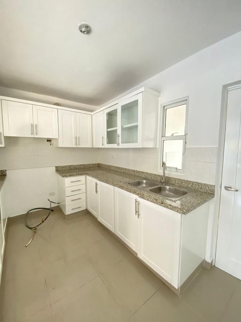 apartamentos - Apartamento de Alquiler con Ascensor en Proyecto Cerrado  2
