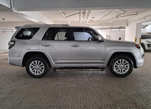 jeepetas y camionetas - Toyota 4runner 2017 limited 7