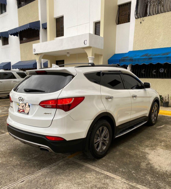 jeepetas y camionetas - Hiunday santa fe 2014 8