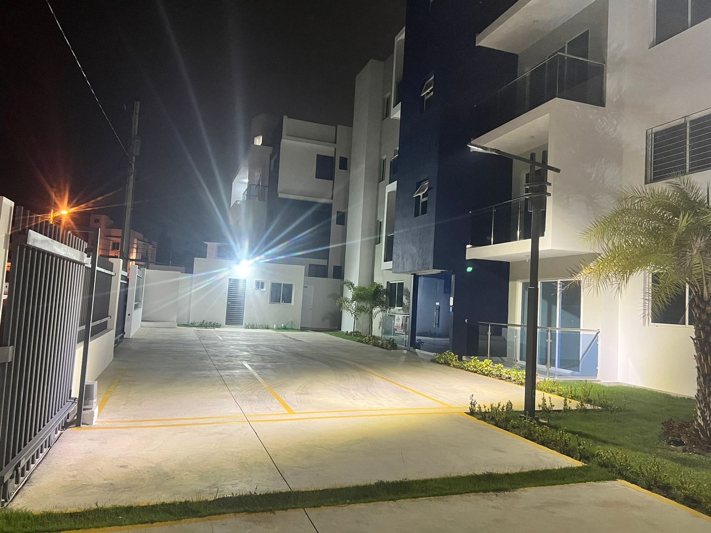 apartamentos - Se Vende Confortable Apartamento en Jardines del Sur  4