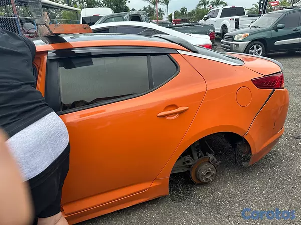 carros - Kia k5 2013  chocado  2