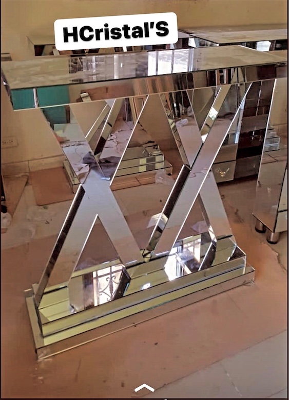 decoración y accesorios - Repisas de dos letras 5100$ con espejo y repisas de 1 letra a 4500$ con espejo 
