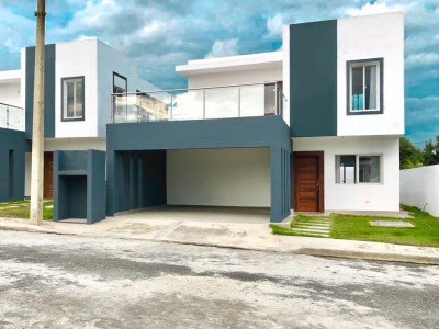casas - Residencial Victoria Casas en Venta en Urbanización Jardines del Sur