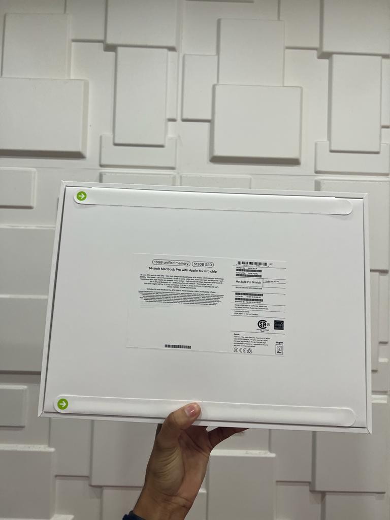 celulares y tabletas - MacBook Pro 14-inch 2023 M2 Pro 16GB RAM/ 512gb SSD 4