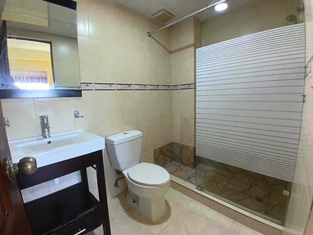 apartamentos - EXCELENTE APARTAMENTO EN AV. INDEPENDENCIA  A 400 MTS DEL PARQUE MIRADOR SUR .

 7