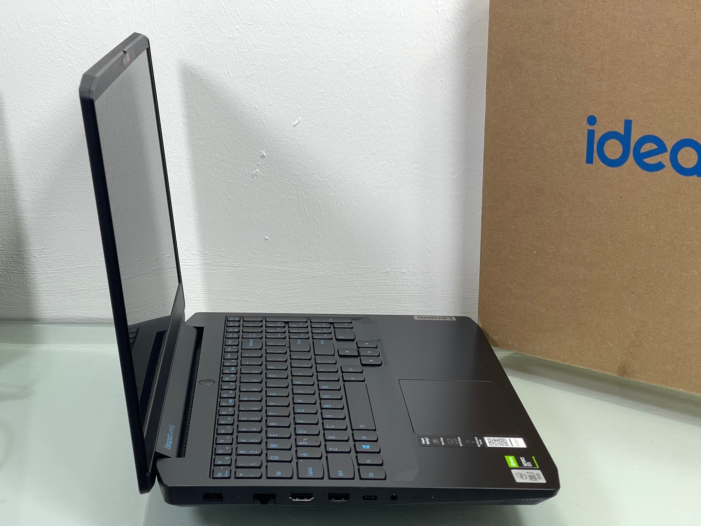 computadoras y laptops - Laptop Lenovo IdeaPad Gaming 3 15IMH05 81Y4001HUS / Intel Core i7-10750H 3