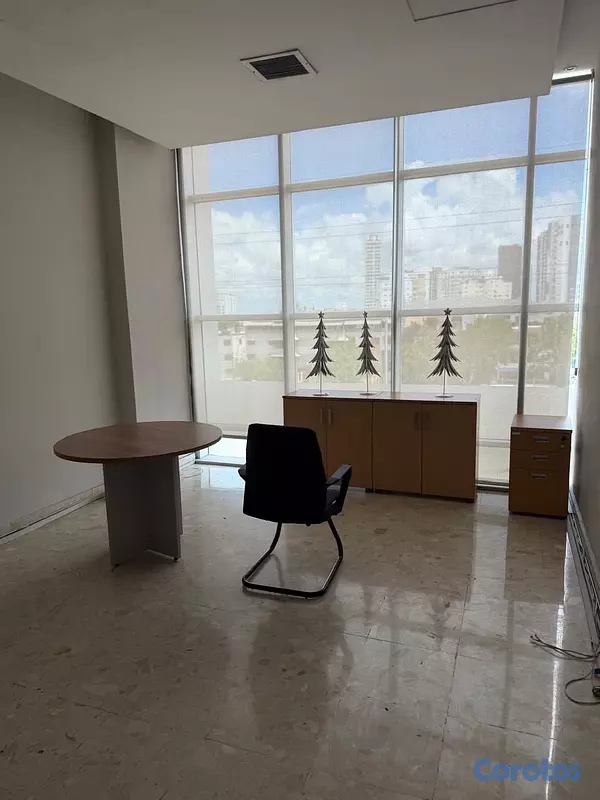 otros inmuebles - Venta de nave industrial más edificio corporativo en las Américas Santo Domingo  8
